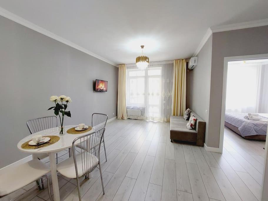 Appartement Жк Only Sun В 10 Минутах От Аэропорта à Astana Extérieur photo